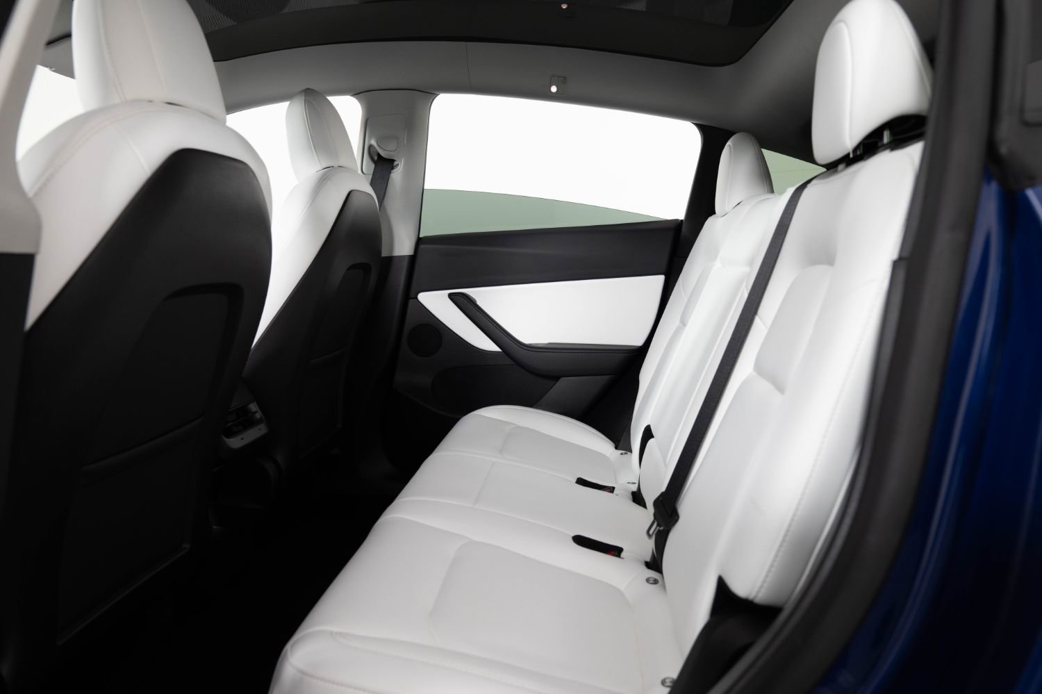 Used 2022 Tesla Model Y Performance AWD/4WD image 19