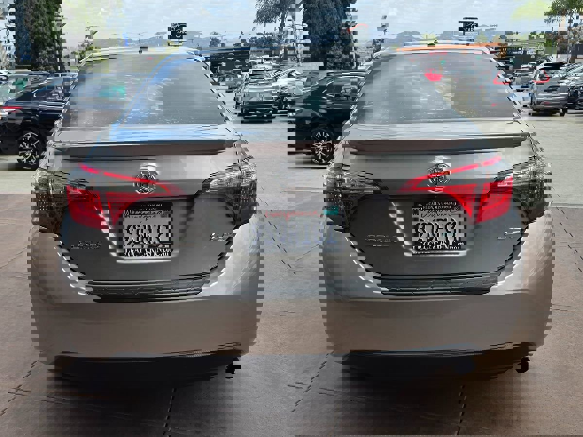 Used 2016 Toyota Corolla LE FWD image 11