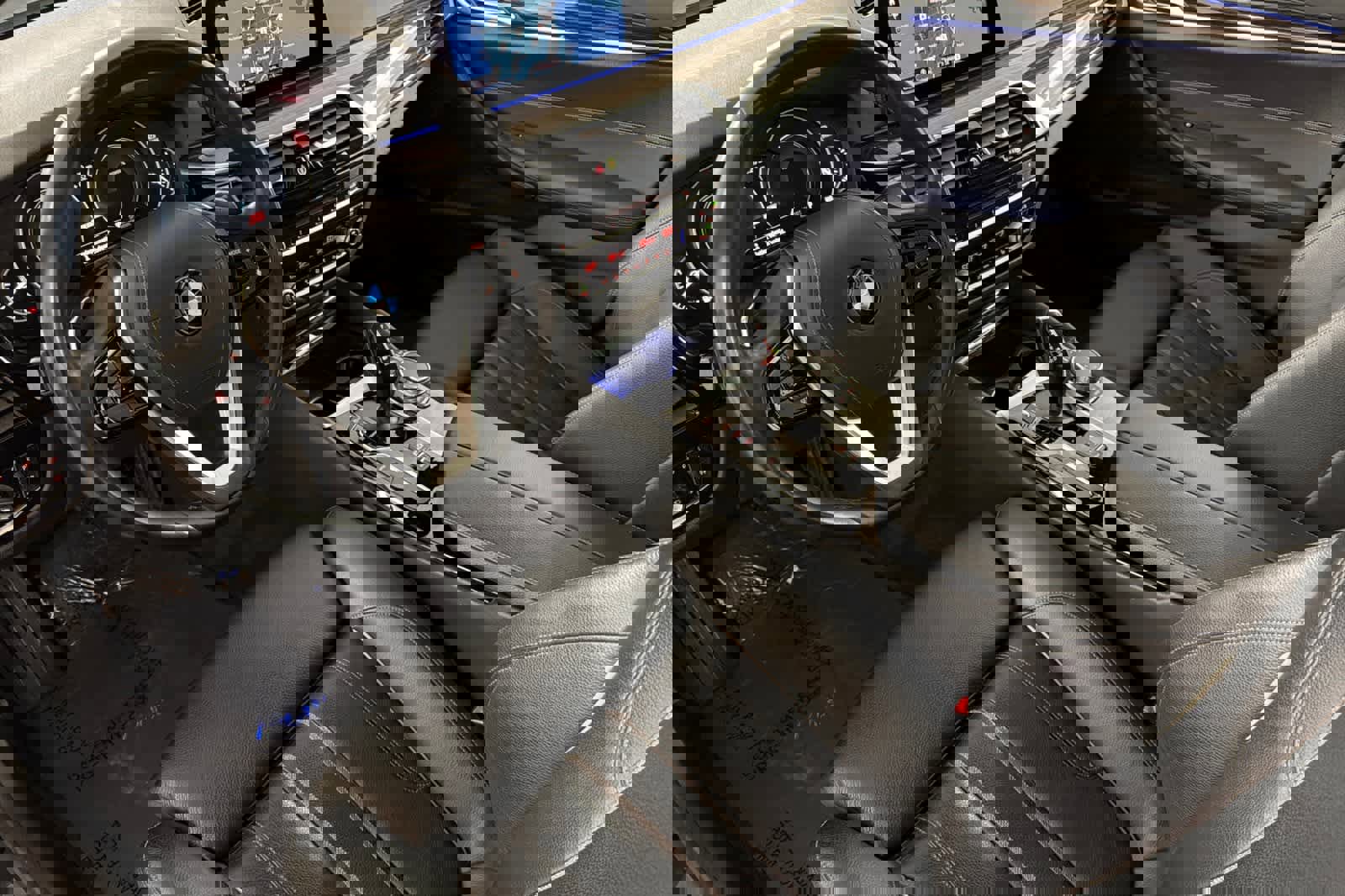 Used 2019 BMW 530e w/ Convenience Package image 11