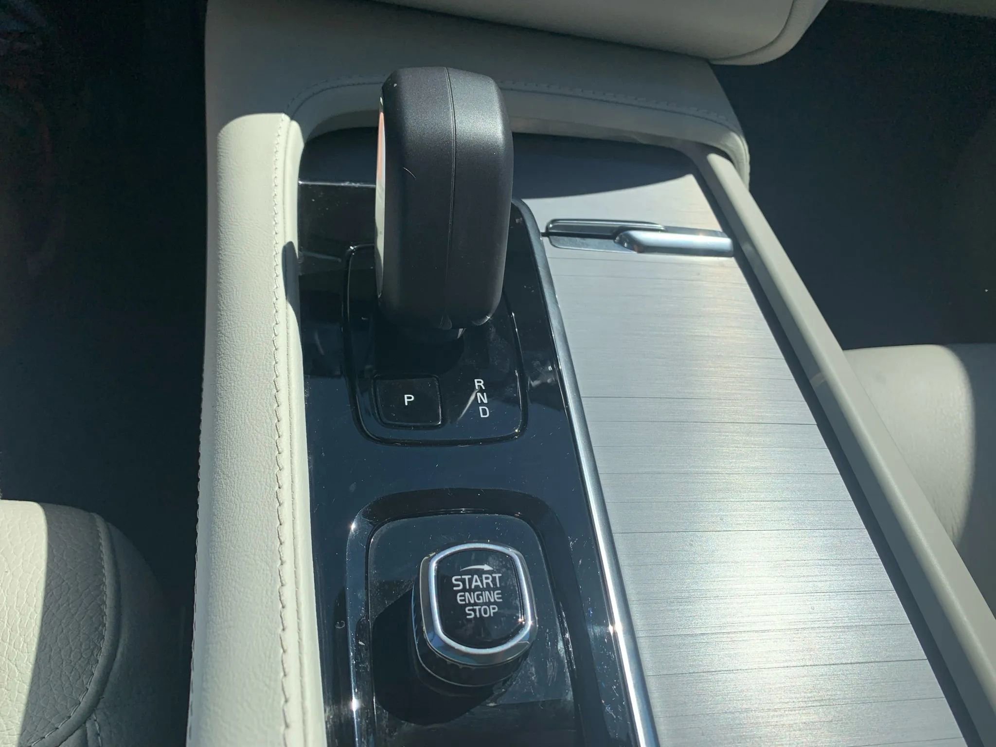 Used 2023 Volvo XC90 B5 Core w/ Protection Package Premier image 20