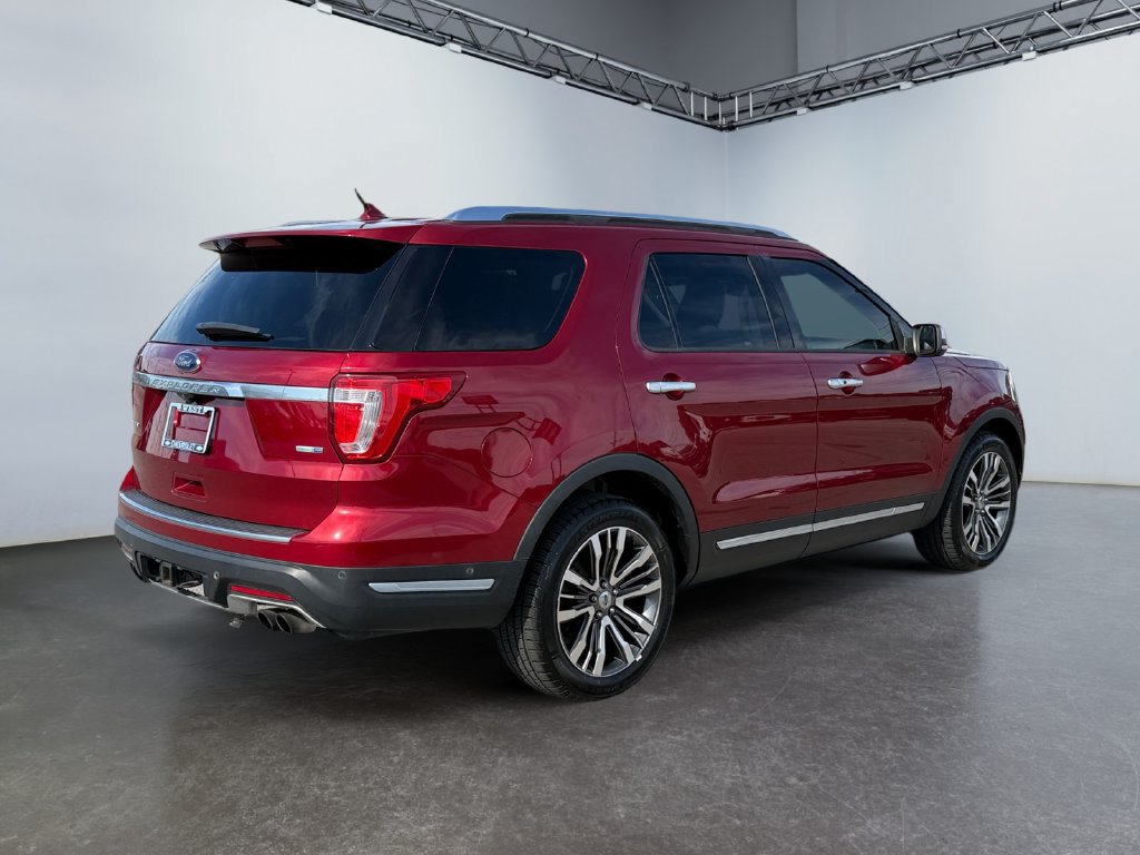 Used 2019 Ford Explorer Platinum AWD/4WD image 3