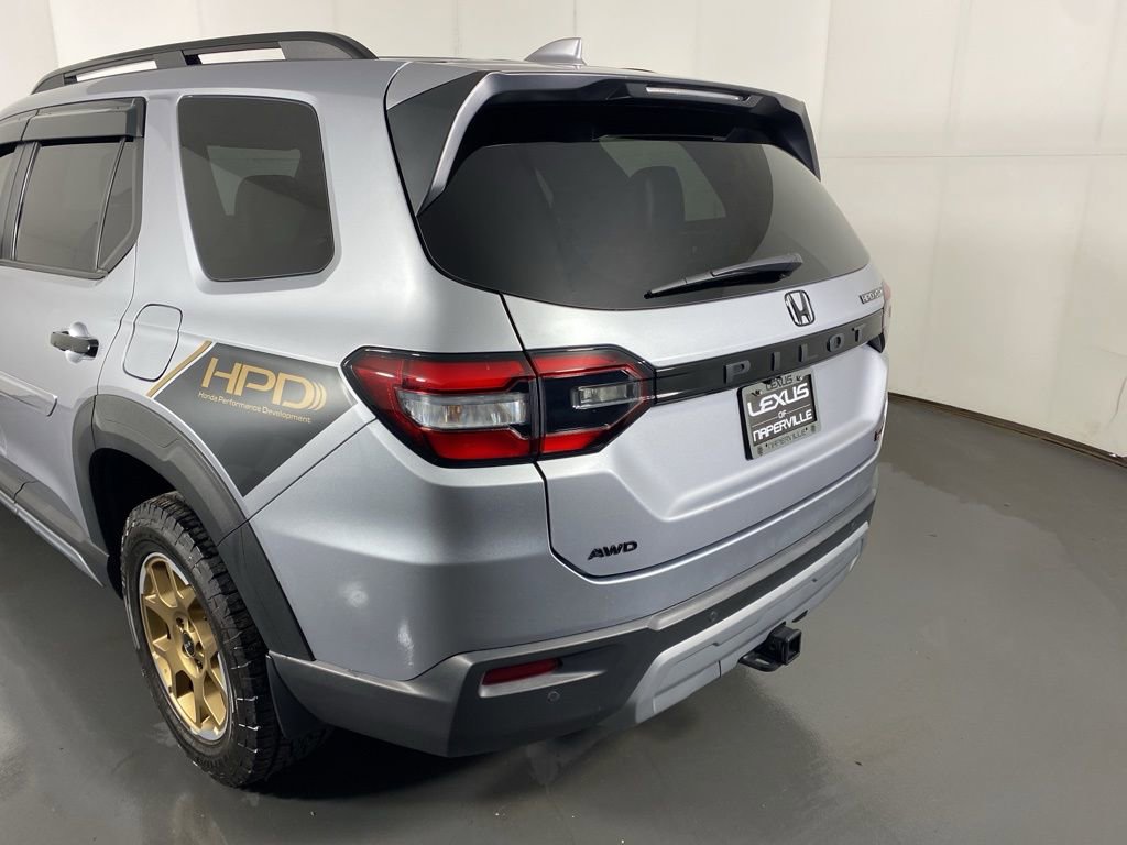 Used 2024 Honda Pilot TrailSport image 9