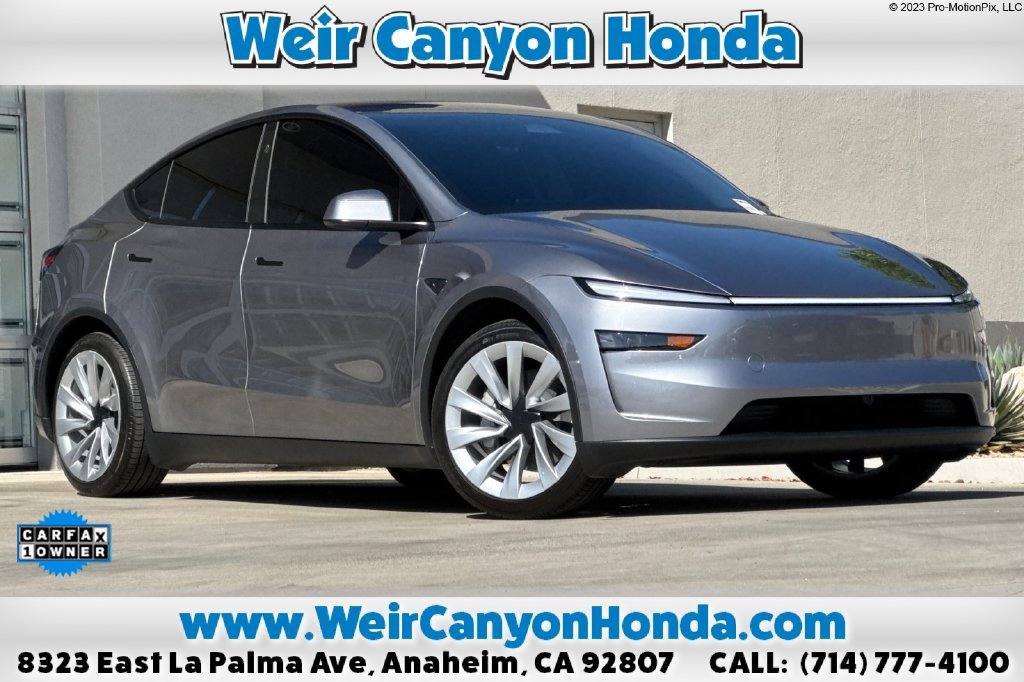 Used 2026 Tesla Model Y Long Range AWD/4WD image 1