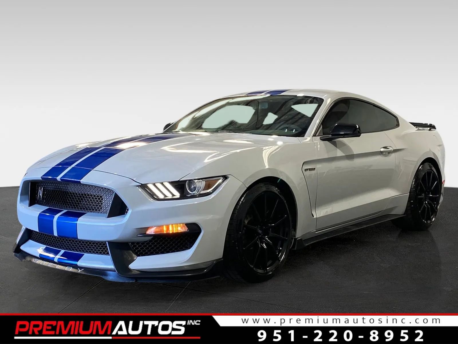 Used 2017 Ford Mustang Shelby GT350 image 1