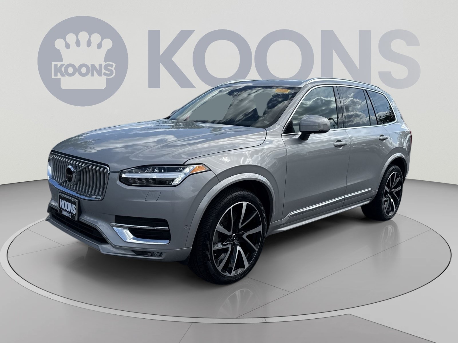 Used 2023 Volvo XC90 B6 Plus w/ Protection Package AWD/4WD image 1