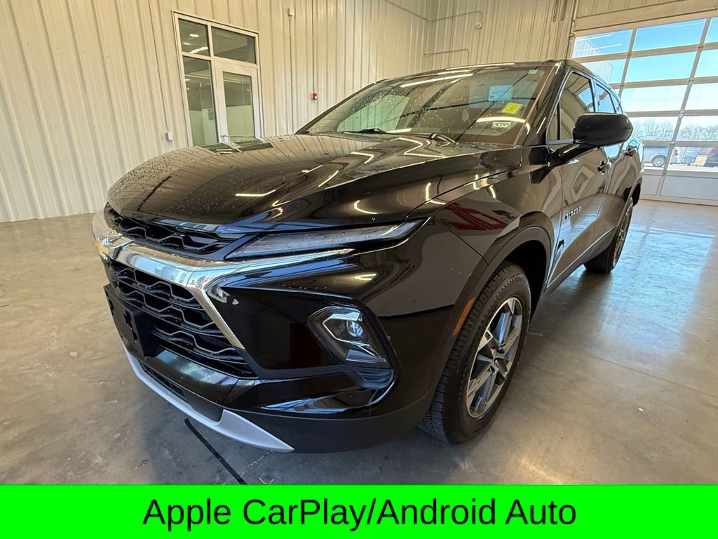 Used 2025 Chevrolet Blazer LT image 9