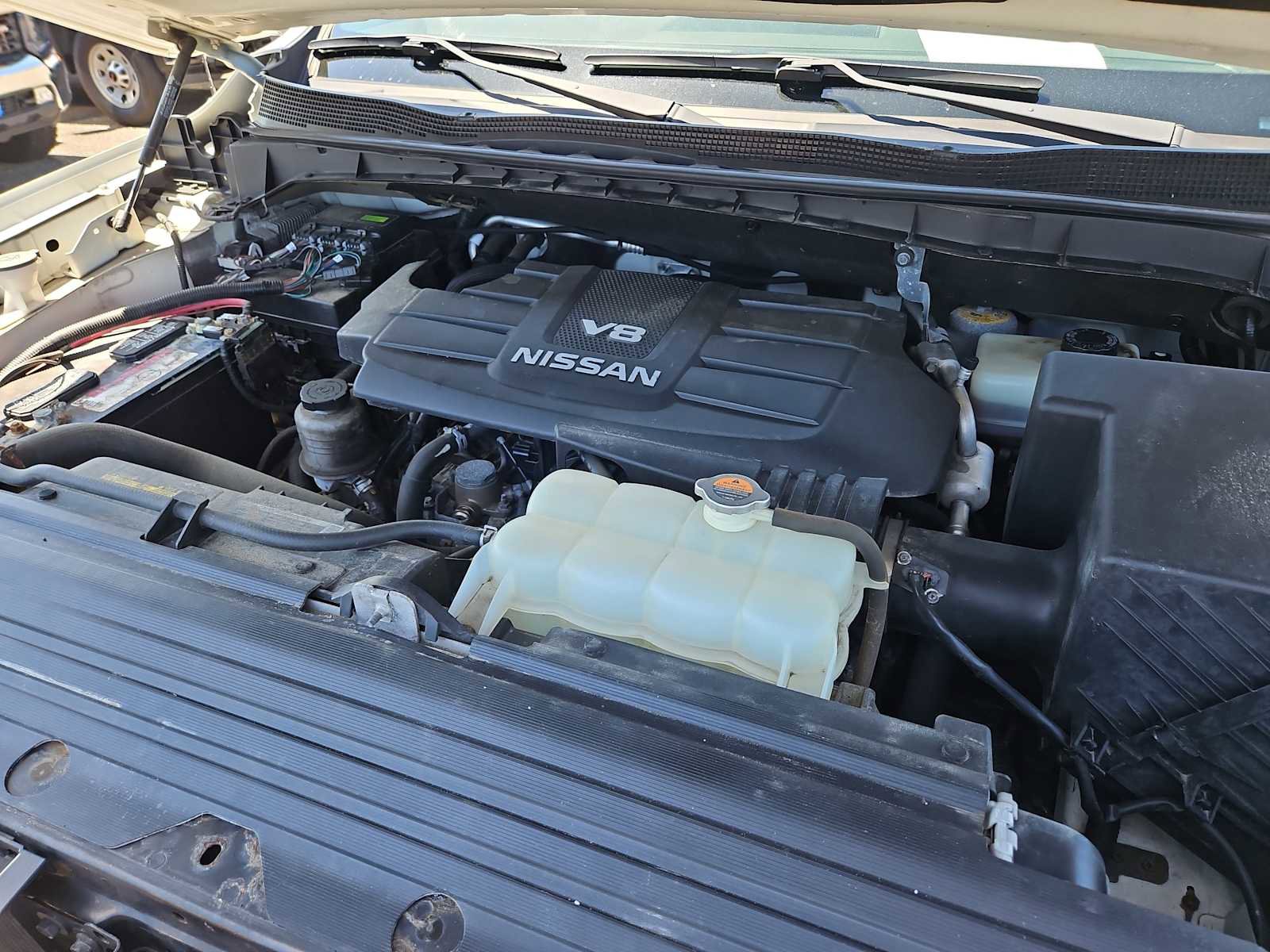 Used 2017 Nissan Titan SV AWD/4WD image 36