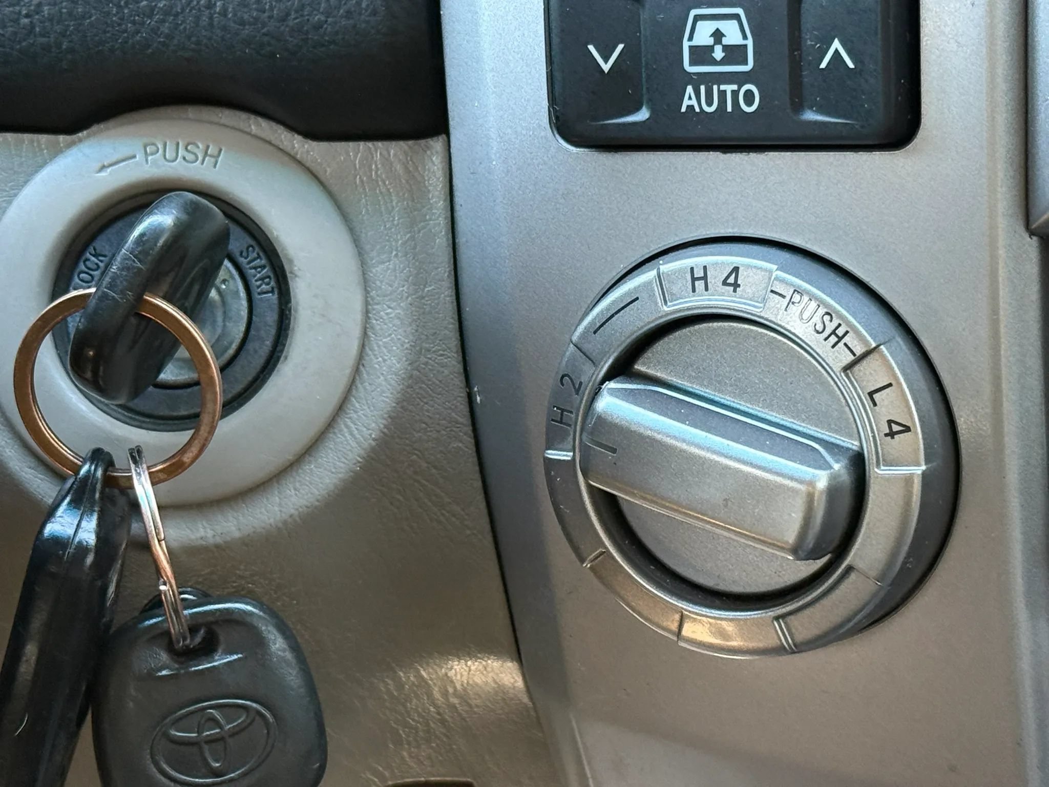 Used 2004 Toyota 4Runner Sport AWD/4WD image 27