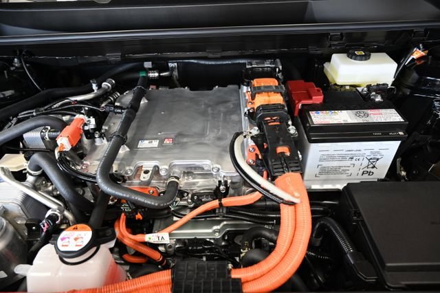 New 2026 Toyota C-HR AWD/4WD image 33
