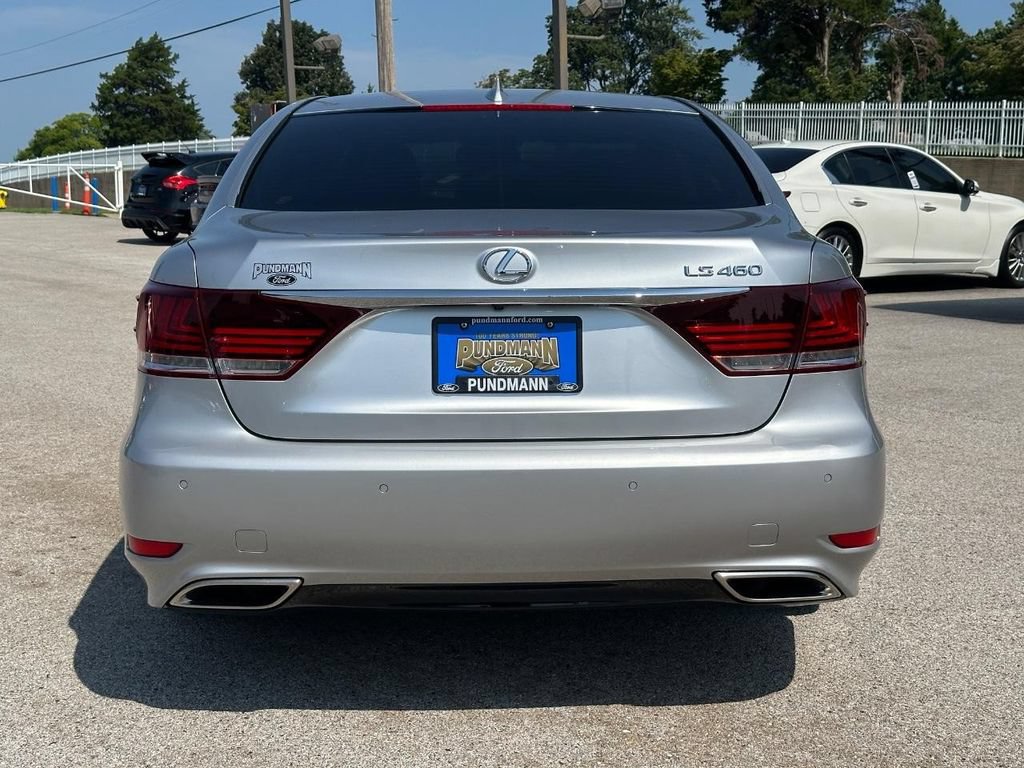 Used 2014 Lexus LS 460 w/ Comfort Package RWD image 4