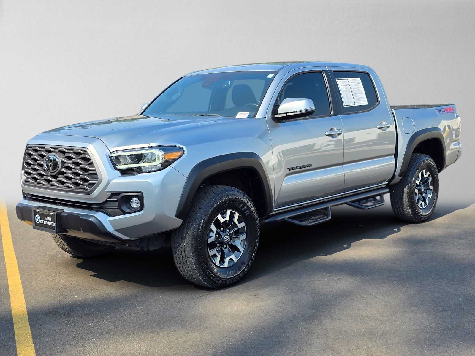 Used 2023 Toyota Tacoma TRD Off-Road w/ Technology Package AWD/4WD image 7