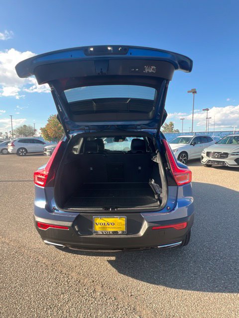 Used 2019 Volvo XC40 T5 R-Design AWD/4WD image 30