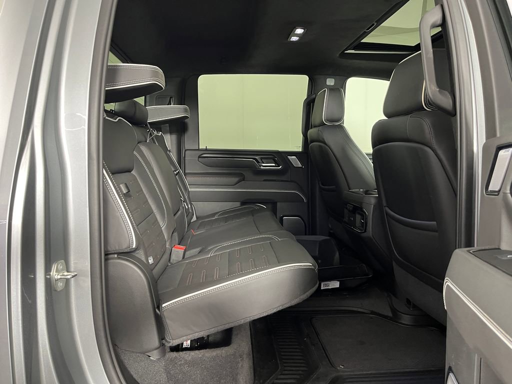 Used 2024 GMC Sierra 2500 AT4X AWD/4WD image 15