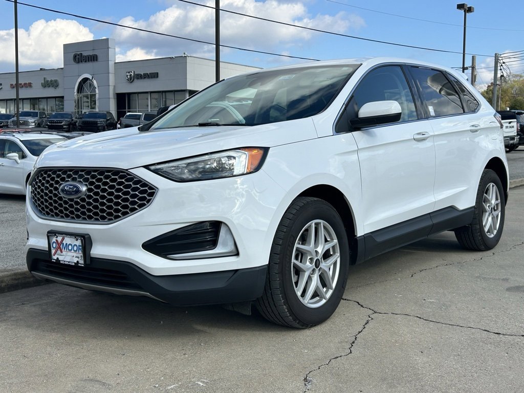 Used 2023 Ford Edge SEL image 2