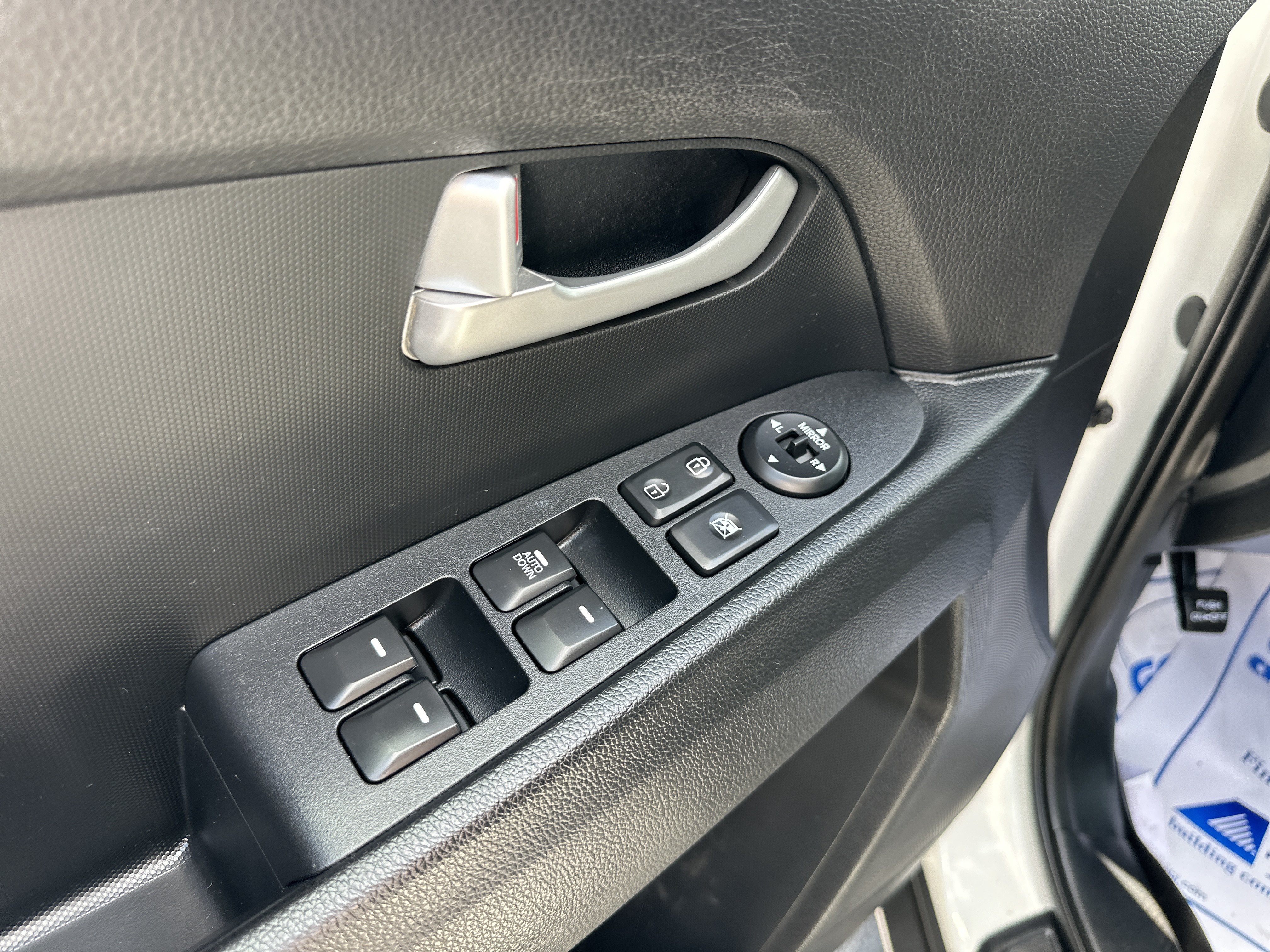 Used 2015 Kia Sportage LX AWD/4WD image 9