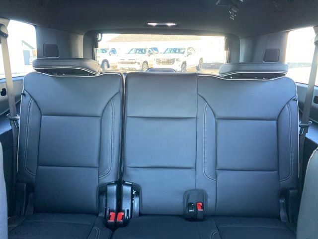 New 2026 Chevrolet Suburban Premier image 21