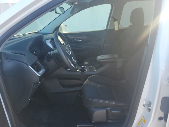 Used 2024 GMC Terrain SLE image 15
