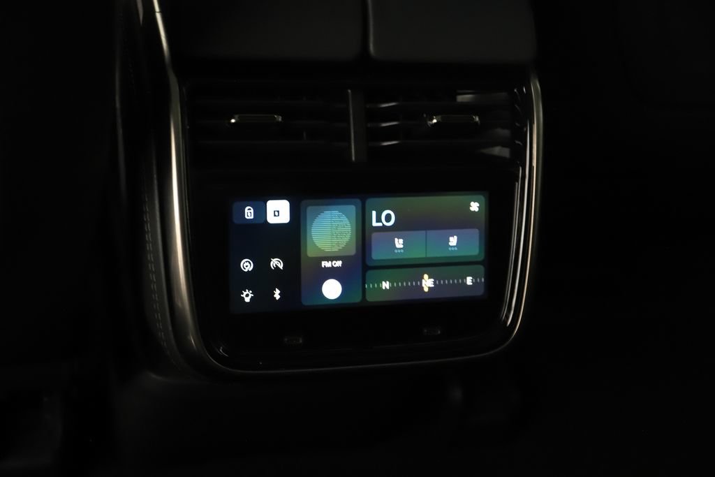 Used 2024 Rivian R1S Adventure AWD/4WD image 19