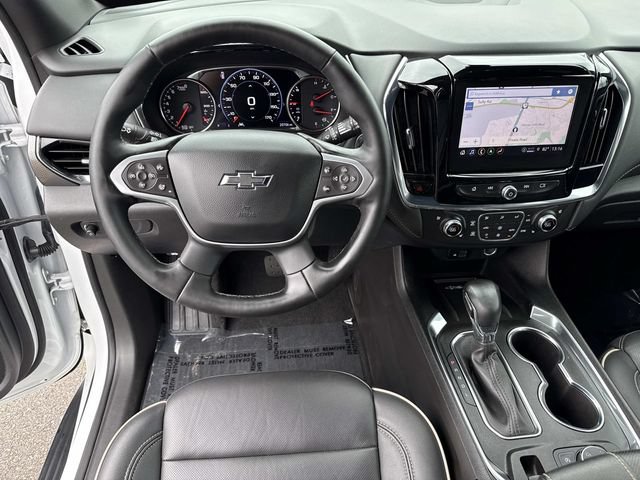 Used 2023 Chevrolet Traverse Premier w/ Redline Edition AWD/4WD image 18