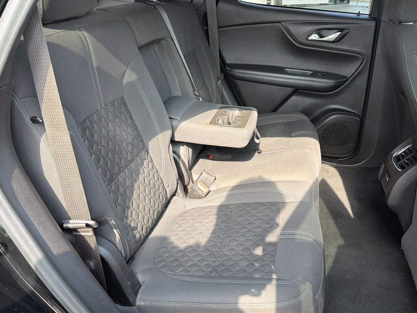 Used 2022 Chevrolet Blazer LT FWD image 17