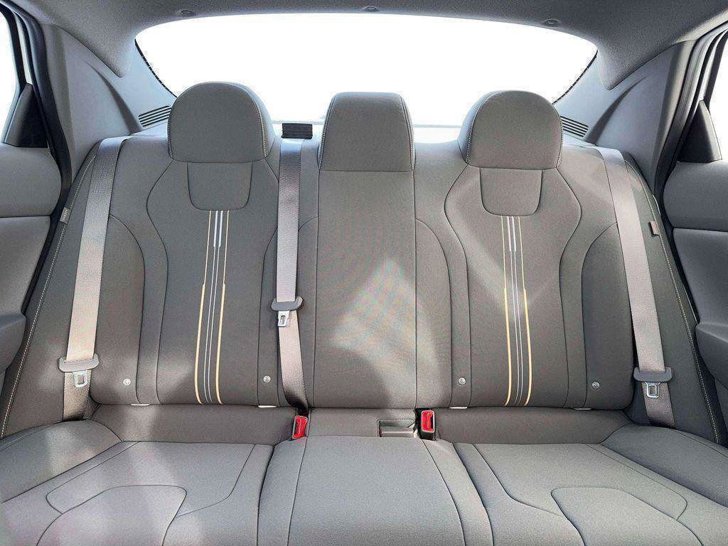 New 2026 Hyundai Elantra Sport FWD image 16