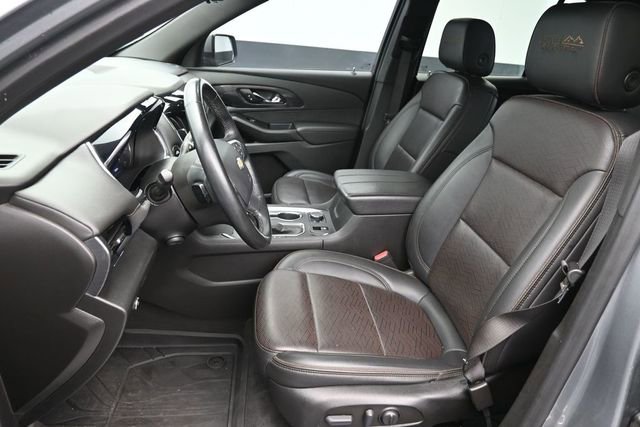 Used 2023 Chevrolet Traverse High Country w/ LPO, Floor Liner Package FWD image 26