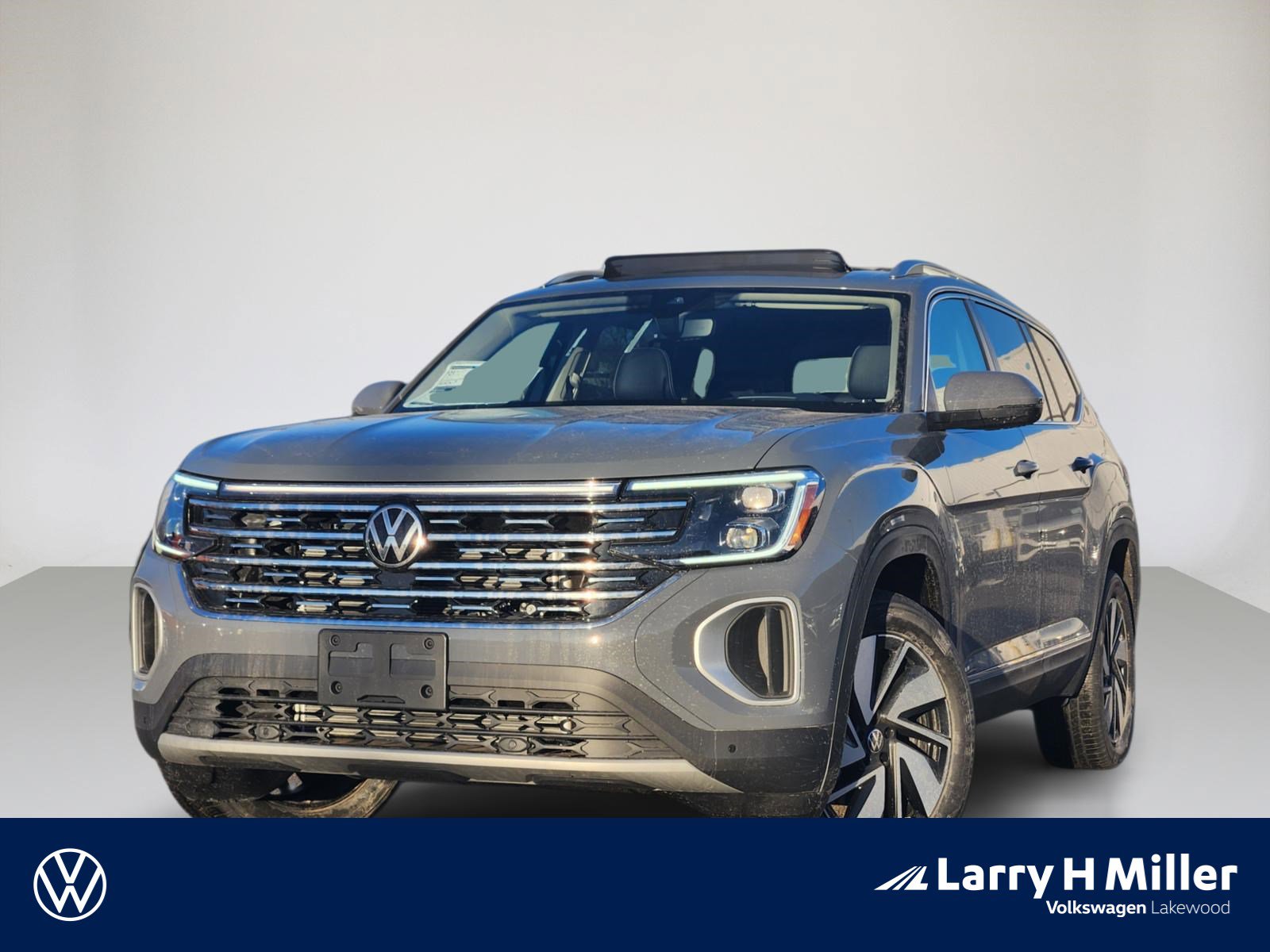 New 2026 Volkswagen Atlas SEL image 1