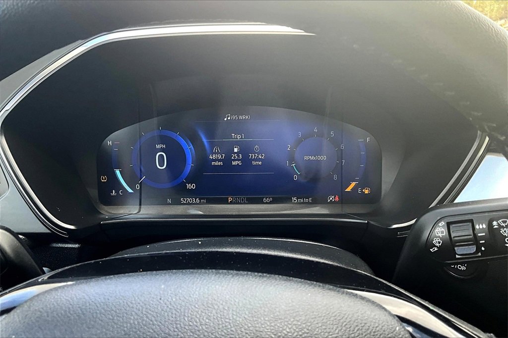 Used 2021 Ford Escape Titanium image 19