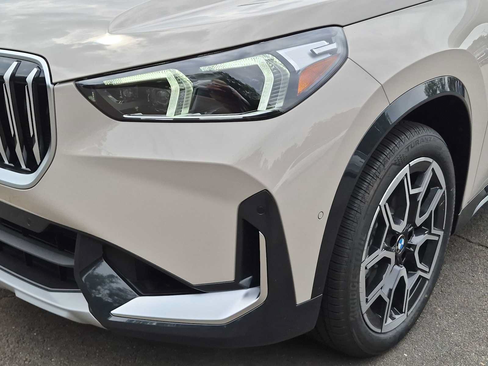 New 2026 BMW X1 xDrive28i w/ Technology Package AWD/4WD image 11
