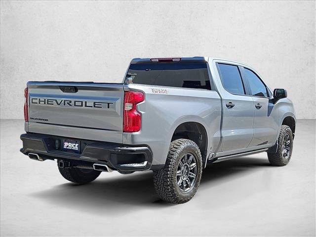Used 2024 Chevrolet Silverado 1500 Custom Trail Boss w/ LPO, Dark Essentials Package image 5