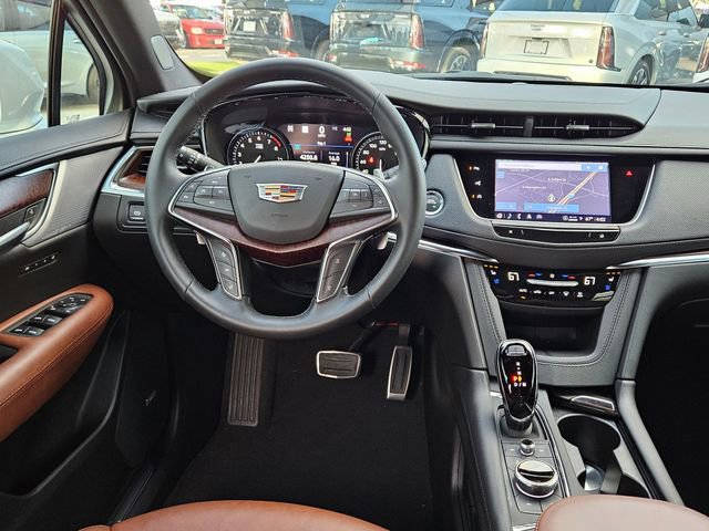 New 2025 Cadillac XT5 Sportv w/ Technology Package image 14