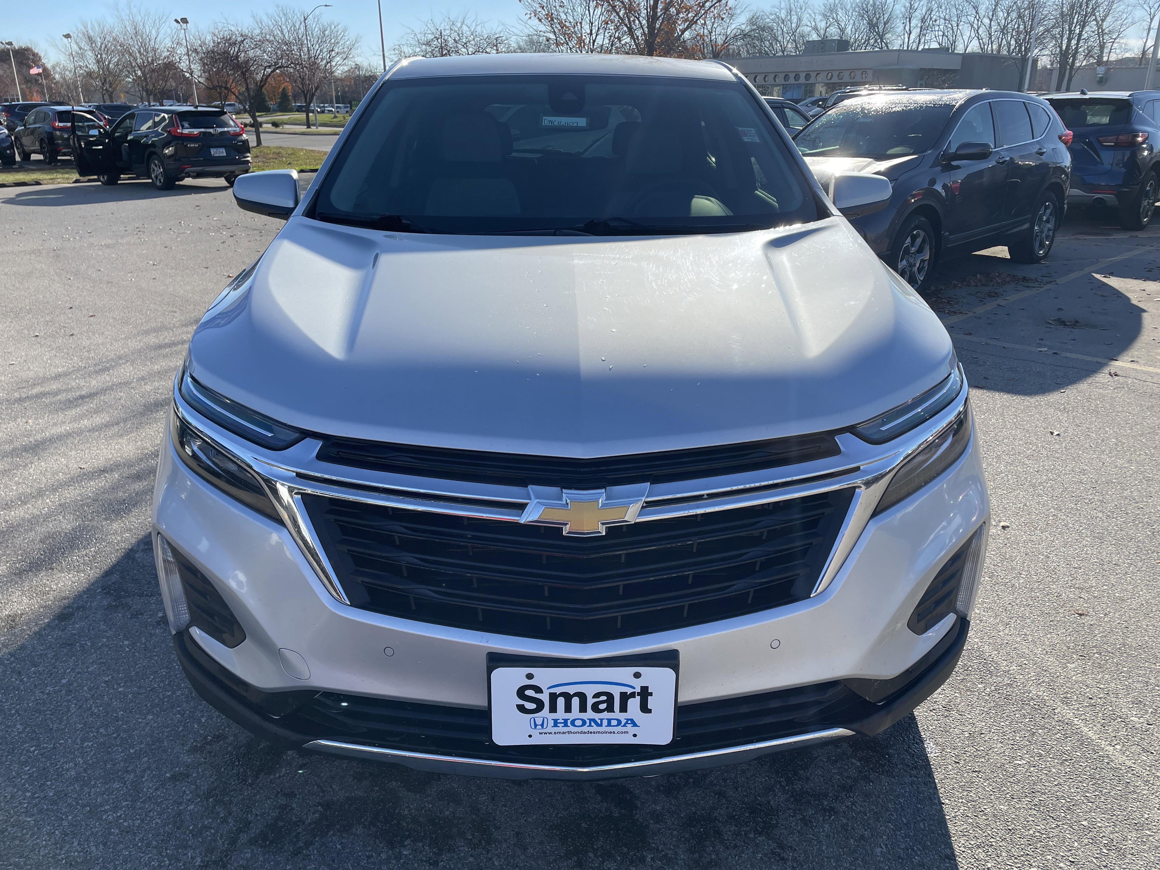 Used 2022 Chevrolet Equinox LT image 3
