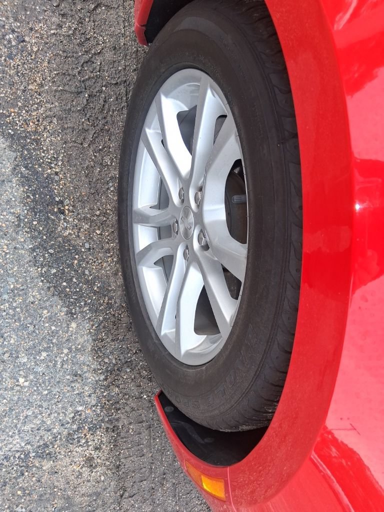Used 2020 Chevrolet Camaro LS RWD image 5