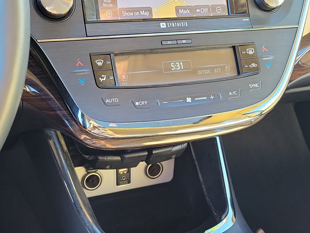 Used 2014 Toyota Avalon Limited FWD image 25