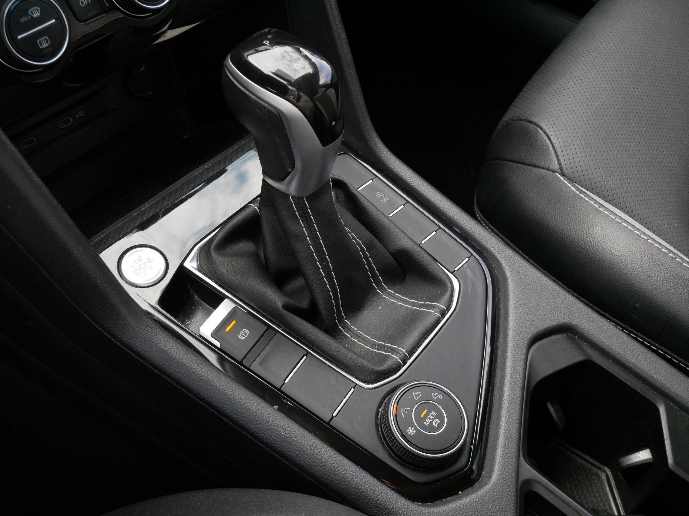 Certified 2023 Volkswagen Taos SEL AWD/4WD image 24