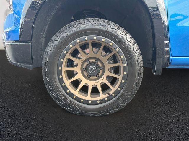 Used 2025 Chevrolet Silverado 1500 LT Trail Boss AWD/4WD image 31