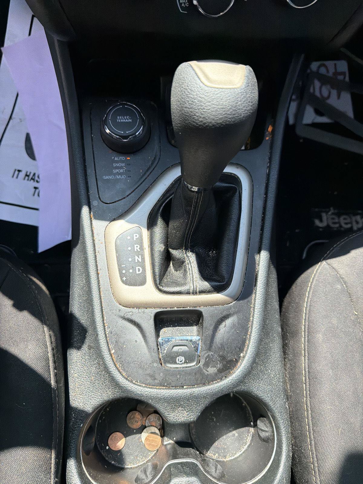 Used 2016 Jeep Cherokee Sport AWD/4WD image 16