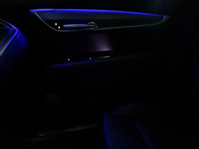 Used 2019 Cadillac XT5 Premium Luxury image 32