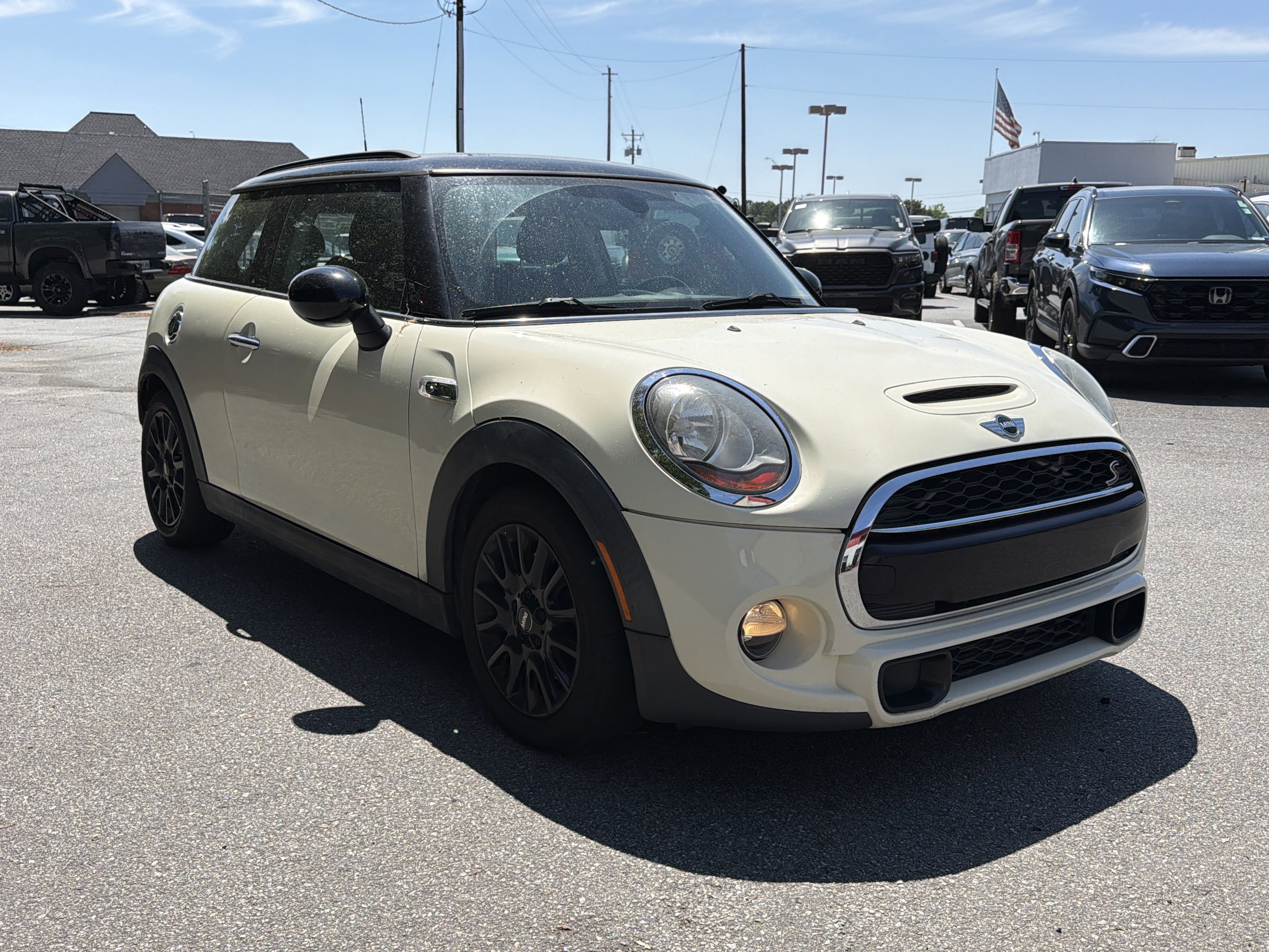Used 2015 MINI Cooper S FWD image 3