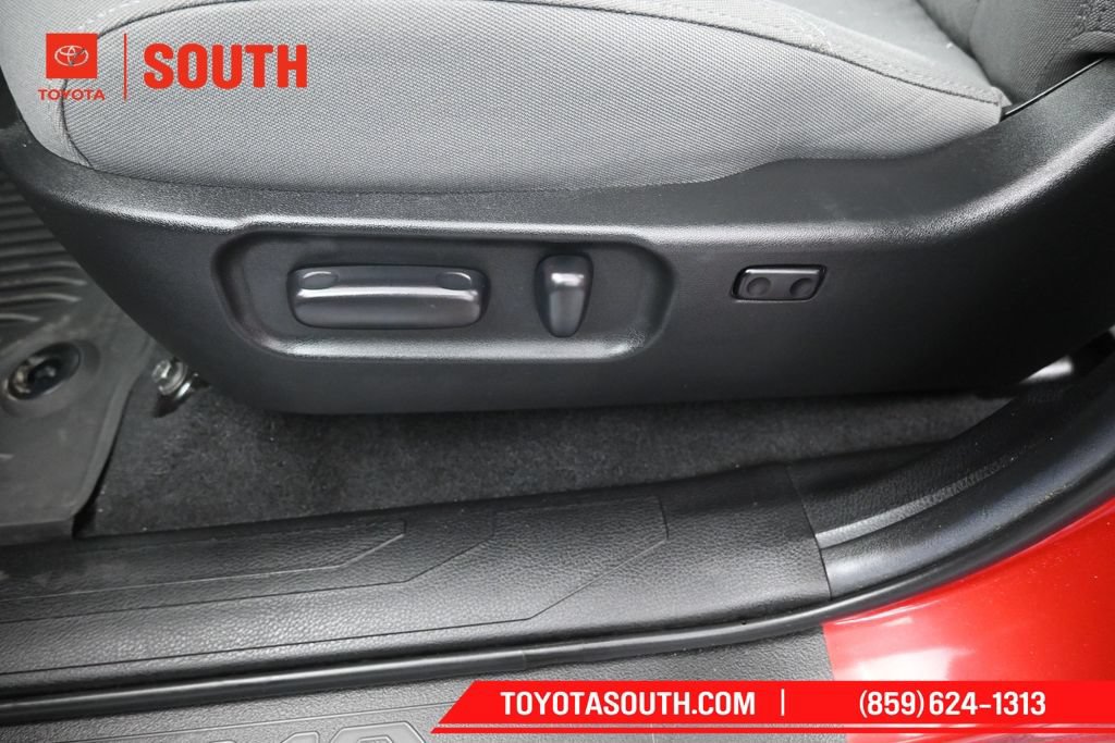 Used 2023 Toyota Tacoma SR5 AWD/4WD image 21