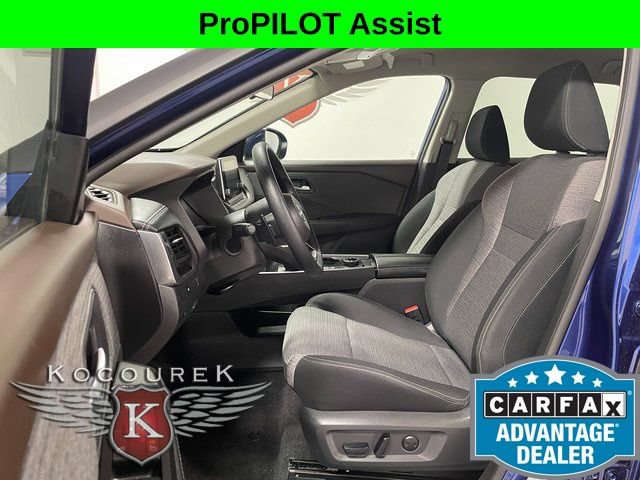 Used 2023 Nissan Rogue SV AWD/4WD image 11