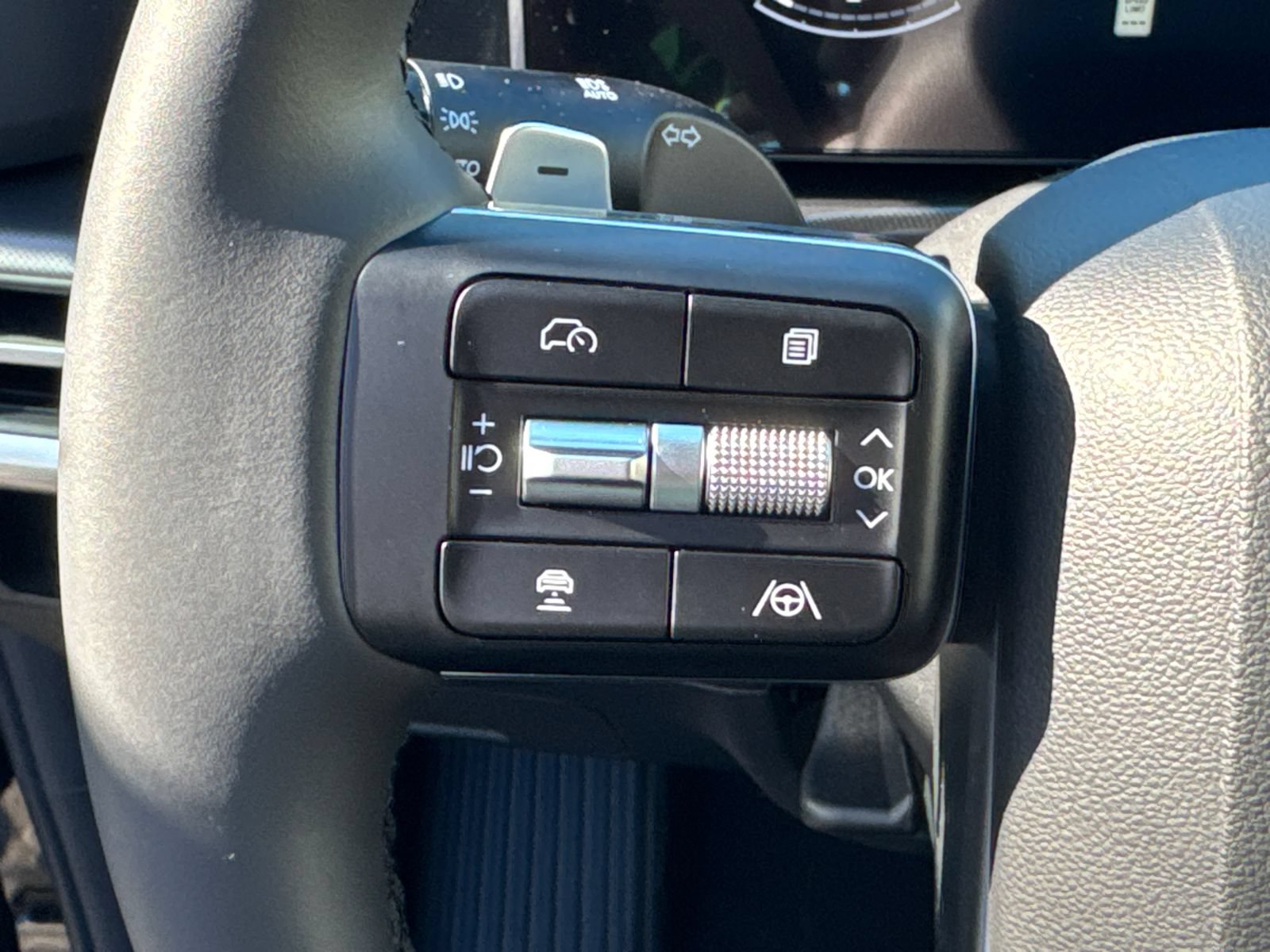New 2026 Hyundai Santa Fe SE FWD image 26