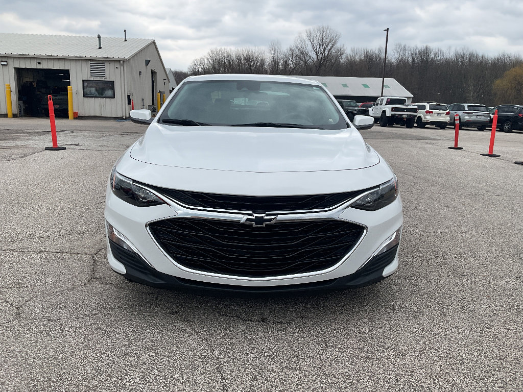 Used 2023 Chevrolet Malibu RS w/ LPO, Floor Liner Package image 2