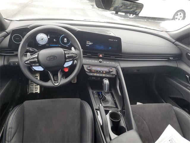 Used 2025 Hyundai Elantra N image 10