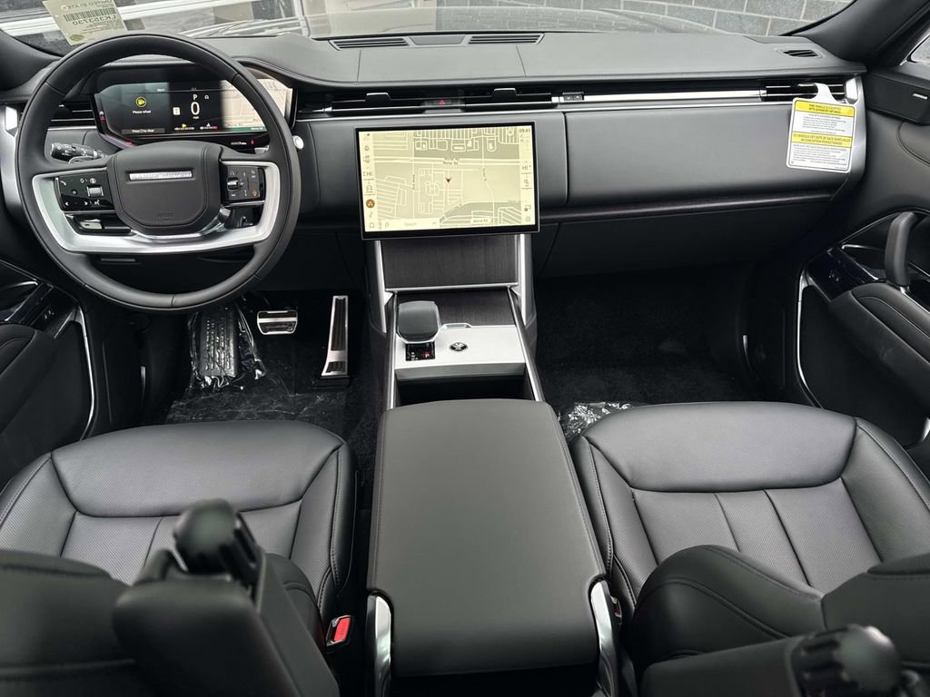 New 2026 Land Rover Range Rover SE image 16
