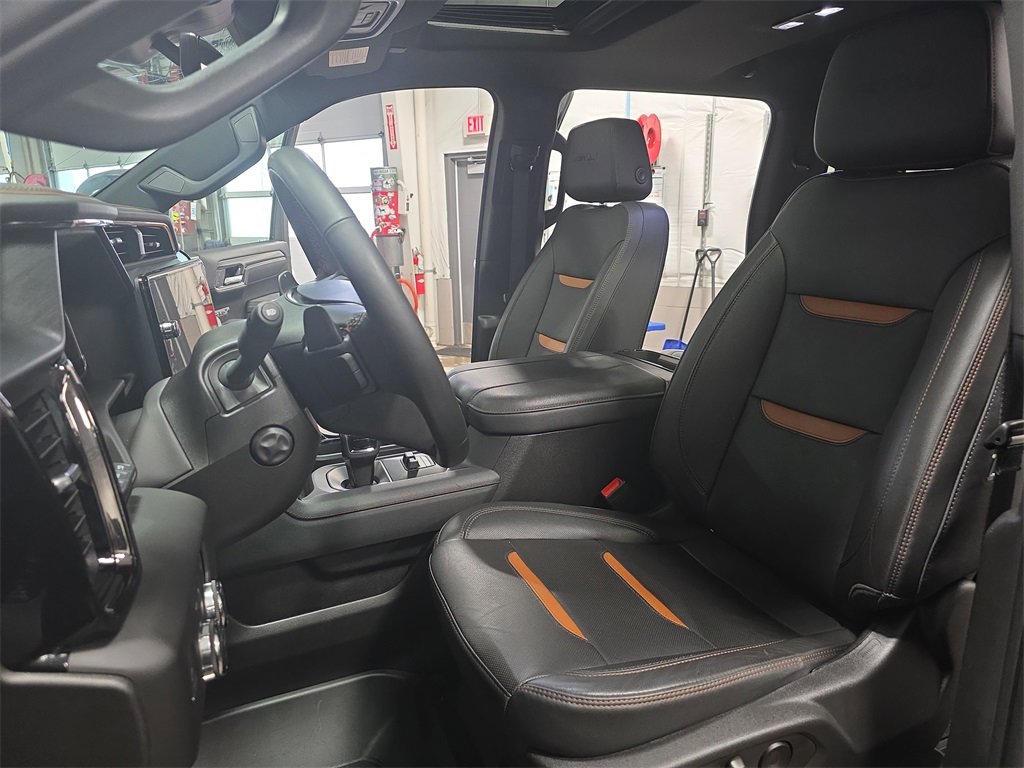 Used 2023 GMC Sierra 1500 AT4 w/ Technology Package image 15