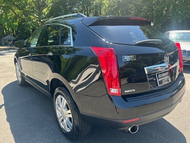 Used 2016 Cadillac SRX Luxury w/ Driver Awareness Package FWD image 3