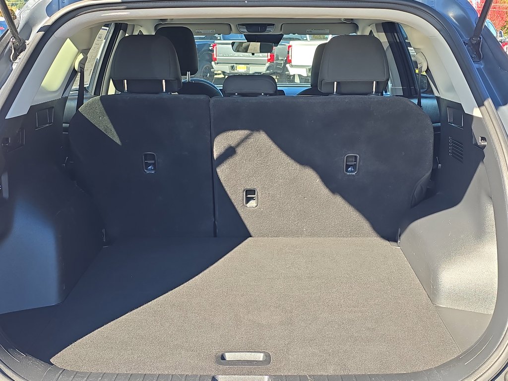 Used 2024 Kia Sportage LX image 9