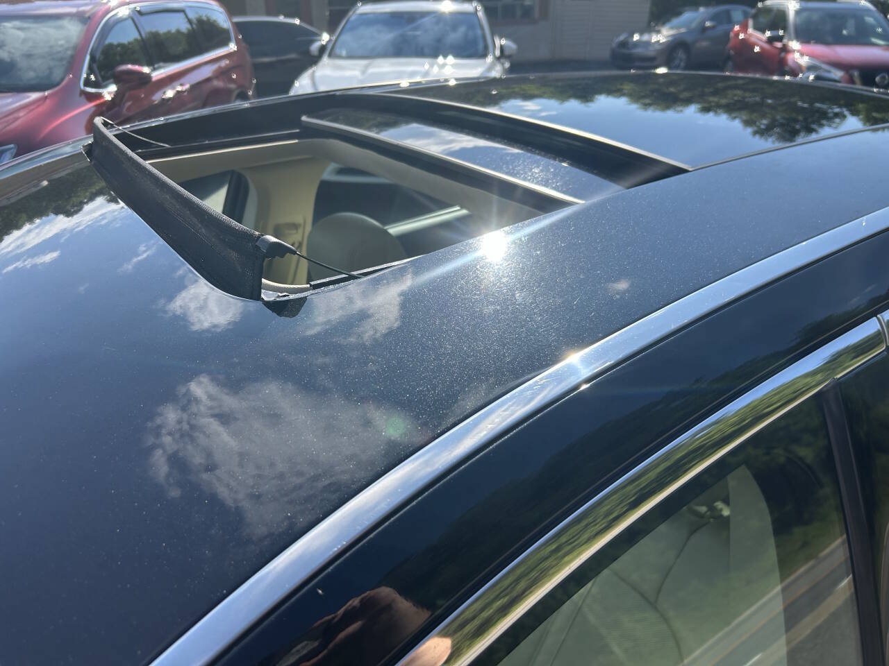 Used 2013 Lincoln MKS AWD image 29