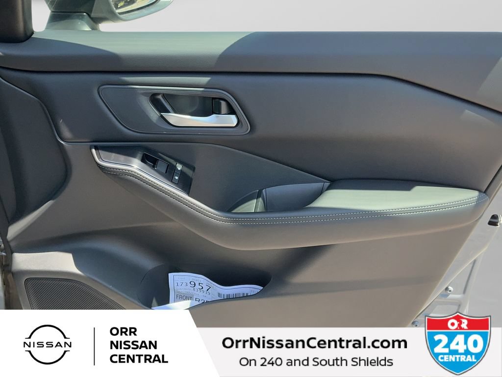 New 2026 Nissan Rogue SV FWD image 10